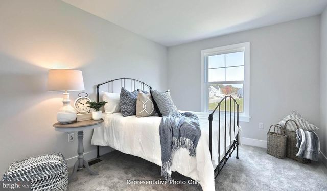 120 BLUE MOUNTAIN BLVD, Carlisle, PA 17013