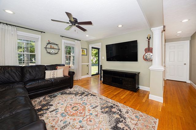 60 Justine Rd, Plymouth, MA 02360