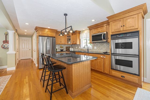 60 Justine Rd, Plymouth, MA 02360