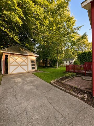 269 N Benton Street, Palatine, IL 60067