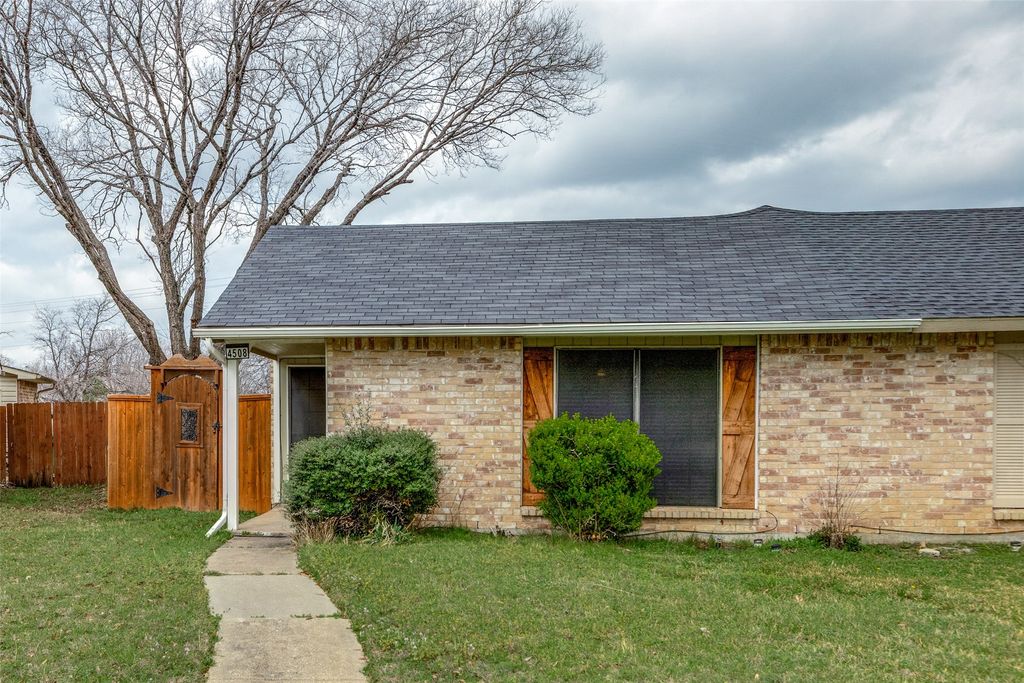 4508 Carr Street, The Colony, TX 75056