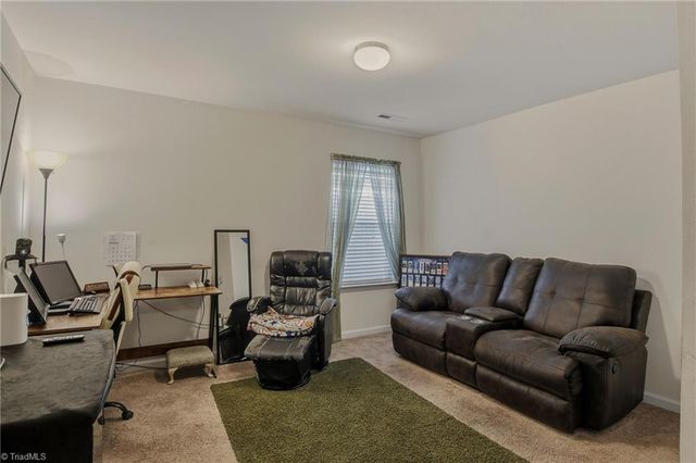 3855 Foliage Drive, Winston-salem, NC 27101