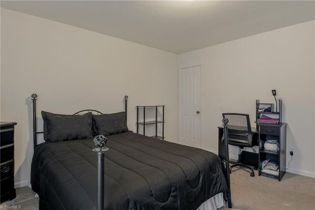 3855 Foliage Drive, Winston-salem, NC 27101