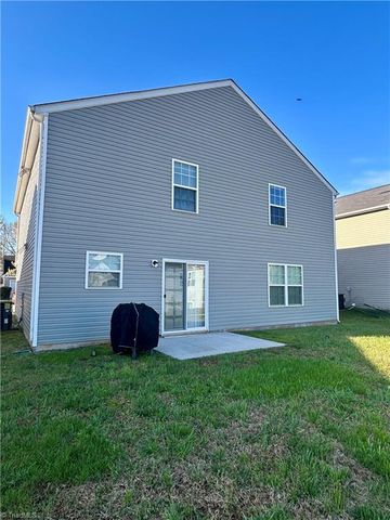 3855 Foliage Drive, Winston-salem, NC 27101