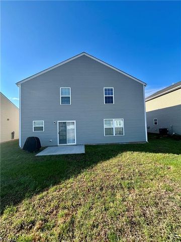 3855 Foliage Drive, Winston-salem, NC 27101