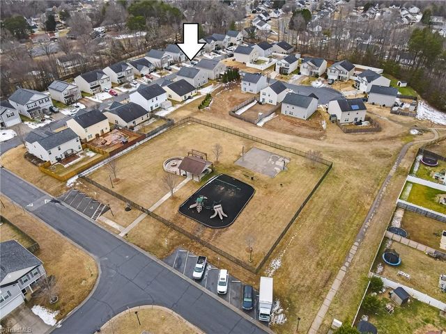 3855 Foliage Drive, Winston-salem, NC 27101