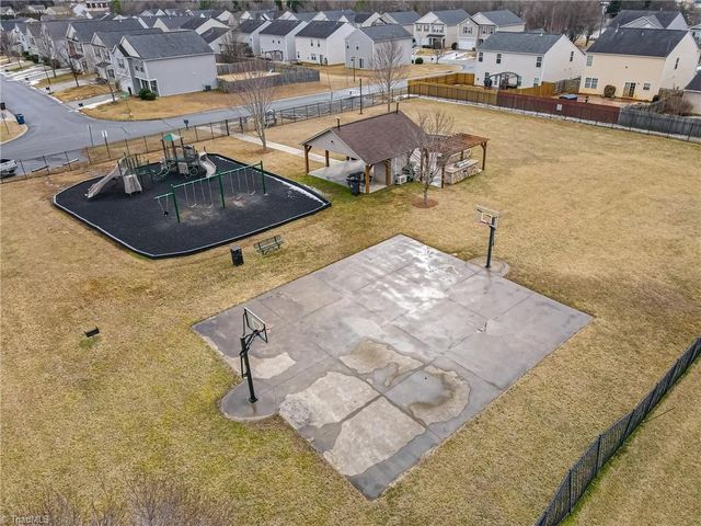 3855 Foliage Drive, Winston-salem, NC 27101