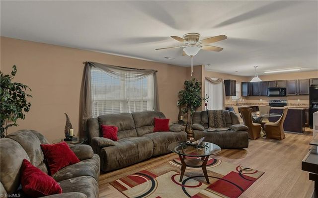 3855 Foliage Drive, Winston-salem, NC 27101