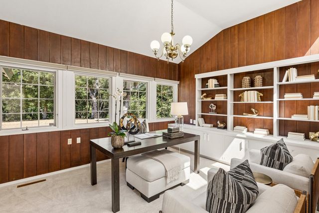 147 Mapache Drive, Portola Valley, CA 94028