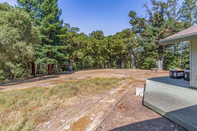 147 Mapache Drive, Portola Valley, CA 94028
