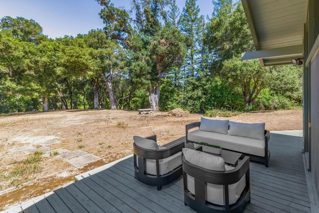 147 Mapache Drive, Portola Valley, CA 94028