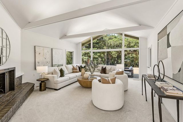 147 Mapache Drive, Portola Valley, CA 94028