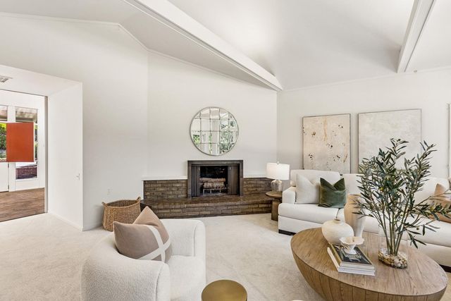 147 Mapache Drive, Portola Valley, CA 94028