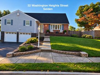 32 Washington Heights Street, Selden, NY 11784
