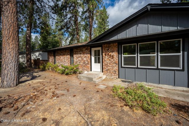 4733 E Alpine DR, Post Falls, ID 83854