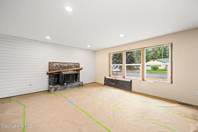 4733 E Alpine DR, Post Falls, ID 83854