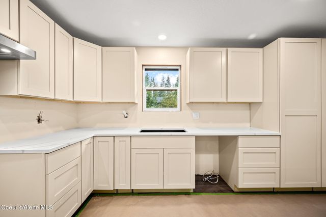 4733 E Alpine DR, Post Falls, ID 83854