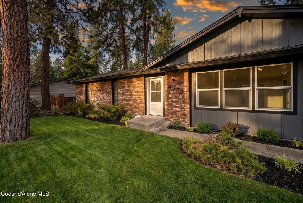 4733 E Alpine DR, Post Falls, ID 83854