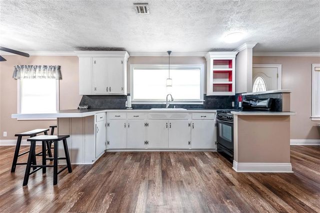 1409 Lourdes St Street, Sulphur, LA 70663