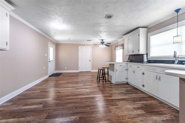 1409 Lourdes St Street, Sulphur, LA 70663