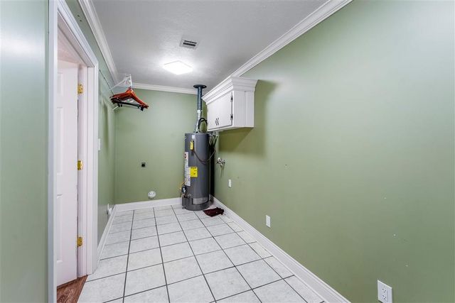 1409 Lourdes St Street, Sulphur, LA 70663