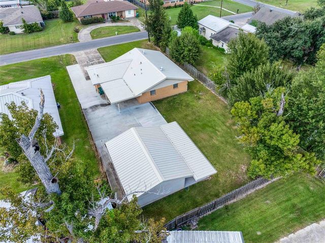 1409 Lourdes St Street, Sulphur, LA 70663