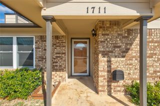 1711 Topaz RD, Killeen, TX 76543