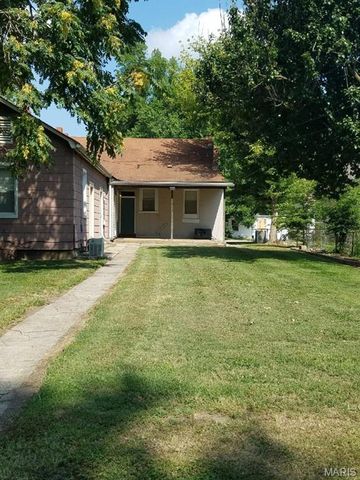 411 S 1st Street, Belleville, IL 62220