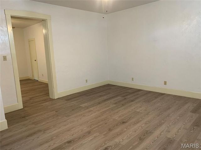 411 S 1st Street, Belleville, IL 62220