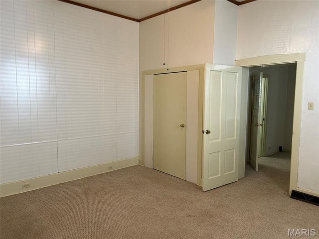 411 S 1st Street, Belleville, IL 62220