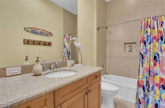 6561 Dominica Dr Unit 101, Naples, FL 34113