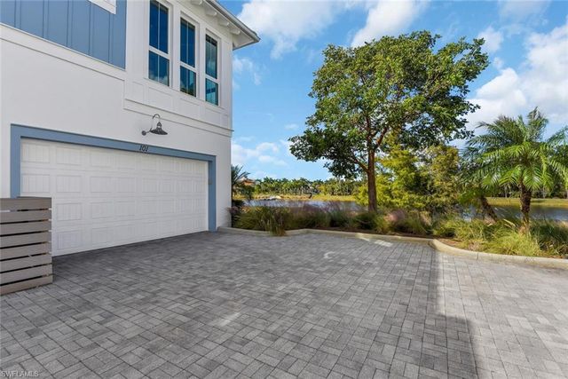 6561 Dominica Dr Unit 101, Naples, FL 34113