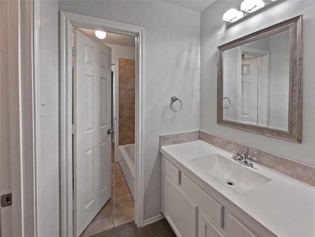 815 Creekstone Court, Cedar Hill, TX 75104