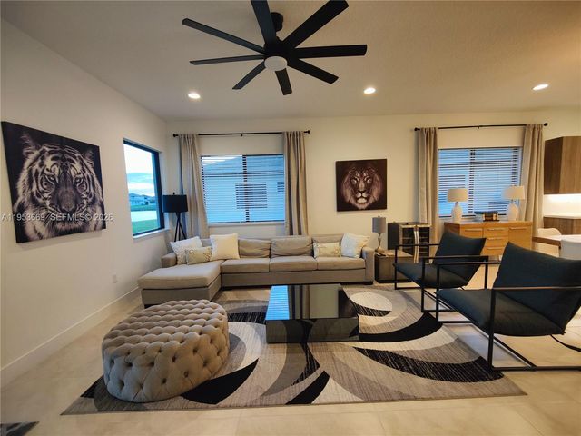 5077 Gambero Way 5077, Naples, FL 34142