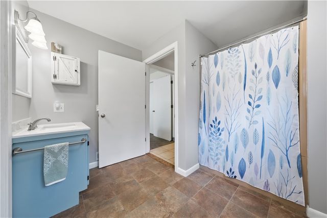 218 Shannock Hill Road, Richmond, RI 02892
