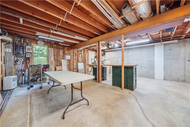 218 Shannock Hill Road, Richmond, RI 02892