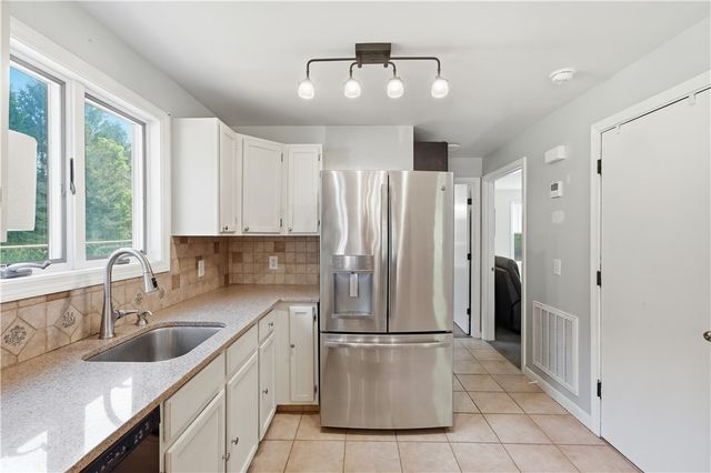 218 Shannock Hill Road, Richmond, RI 02892