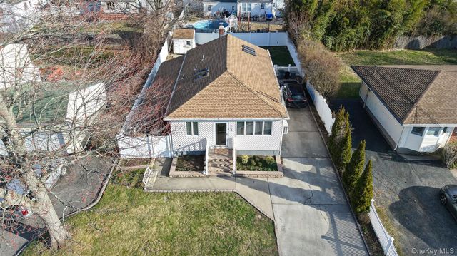 163 Floyd Street, Brentwood, NY 11717