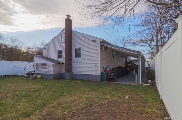 163 Floyd Street, Brentwood, NY 11717