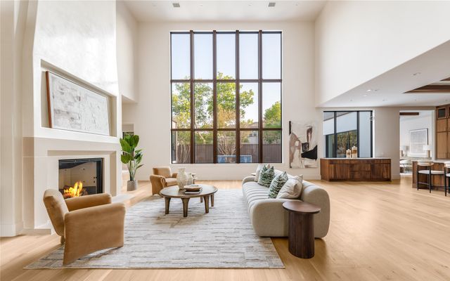 6814 Glendora, Dallas, TX 75230