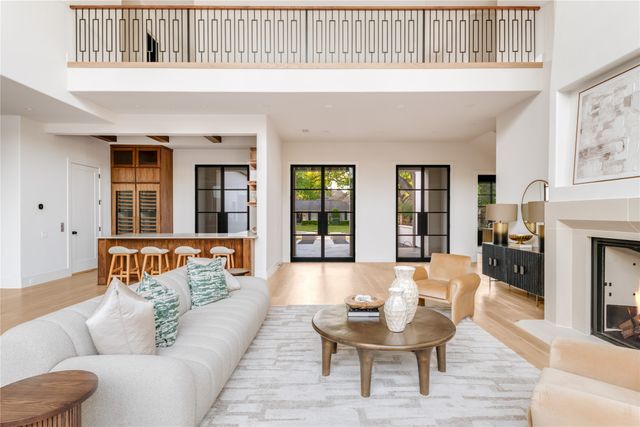 6814 Glendora, Dallas, TX 75230