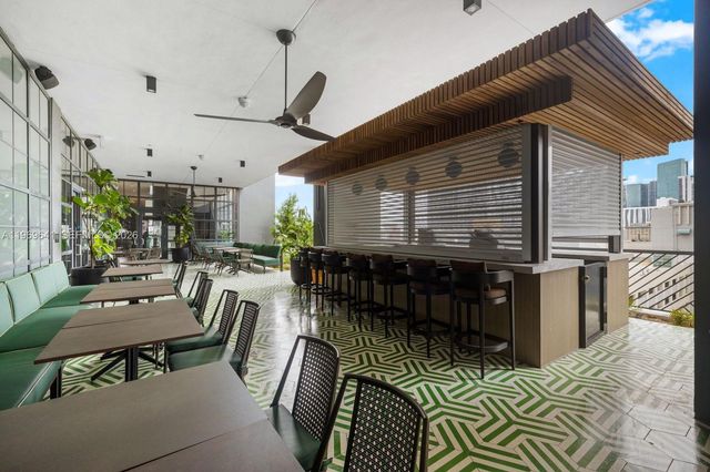 159 NE 6th St 1806, Miami, FL 33132