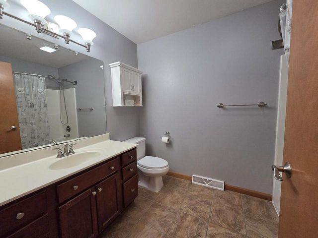W7918 Payton Drive, Pardeeville, WI 53954