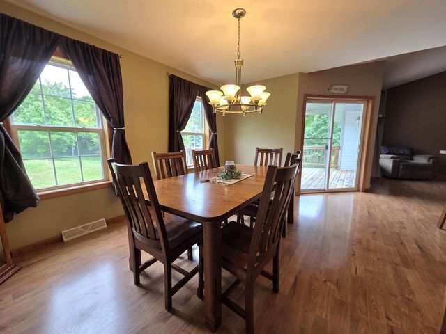 W7918 Payton Drive, Pardeeville, WI 53954