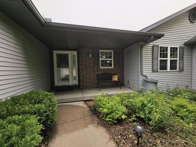 W7918 Payton Drive, Pardeeville, WI 53954