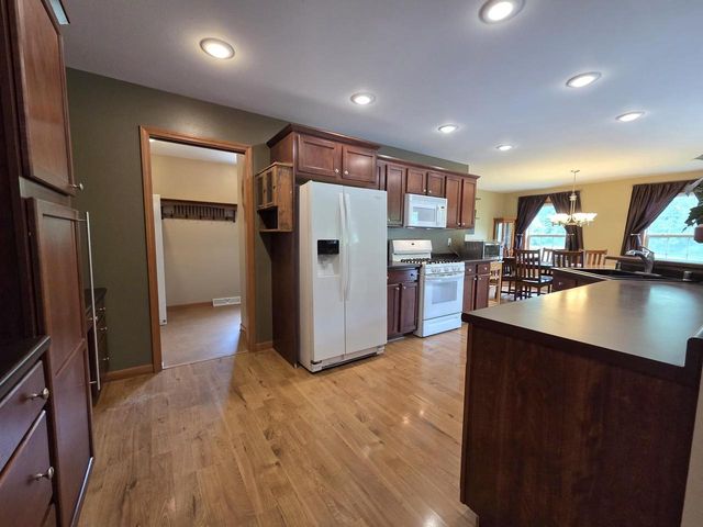 W7918 Payton Drive, Pardeeville, WI 53954