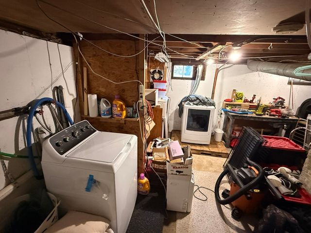 26-28 Hamilton Rd 26, Wakefield, MA 01880