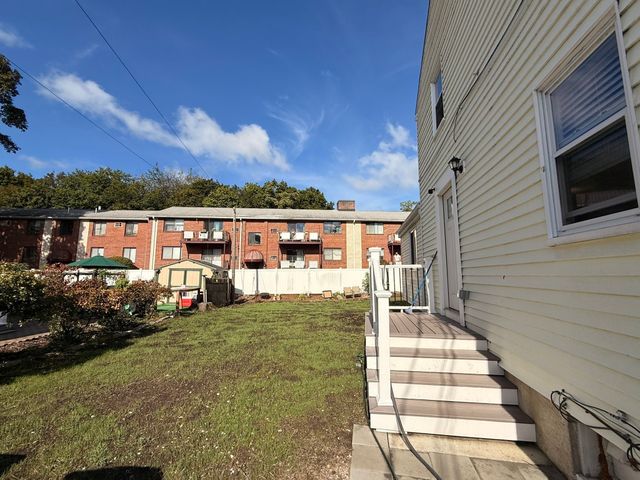 26-28 Hamilton Rd 26, Wakefield, MA 01880