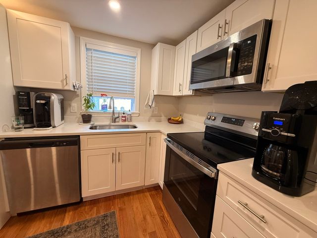 26-28 Hamilton Rd 26, Wakefield, MA 01880