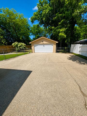 818 S Spring St, Manchester, TN 37355
